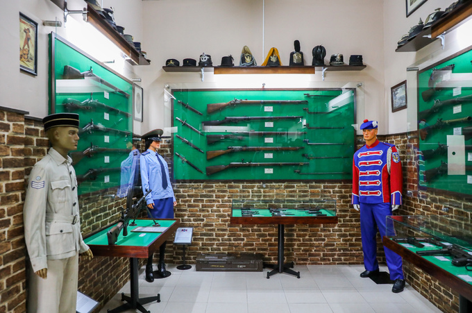 Một phần không gian của bảo tàng dành để trưng bày các vũ khí của thời hiện đại như trong Chiến tranh thế giới thứ 2, chiến tranh ở Triều Tiên, Việt Nam...