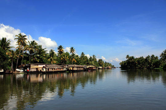 images672220_Redsvn_Halong_Lonely_Planet_06