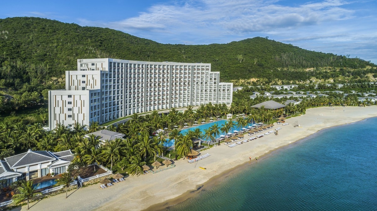 Vinpearl-Resort - Spa -Nha- Trang- Bay-ivivu
