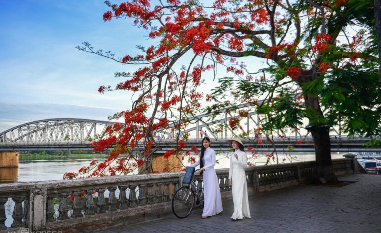 Về miền Trung thân yêu với các điểm đến hấp dẫn trong tour Tết Đà Nẵng – Huế 2N1Đ