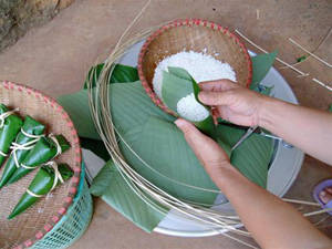 Đặc sản Thái Nguyên - Bánh Cooc Mò Đặc sản Thái Nguyên - Bánh Cooc Mò