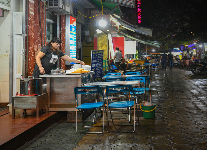 Phố ẩm thực Tống Duy Tân về đêm