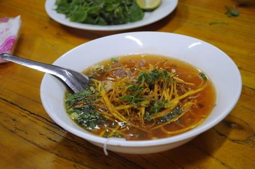 Cuốn sủi đặc sản Sapa - Món phở khan độc đáo của Lào Cai