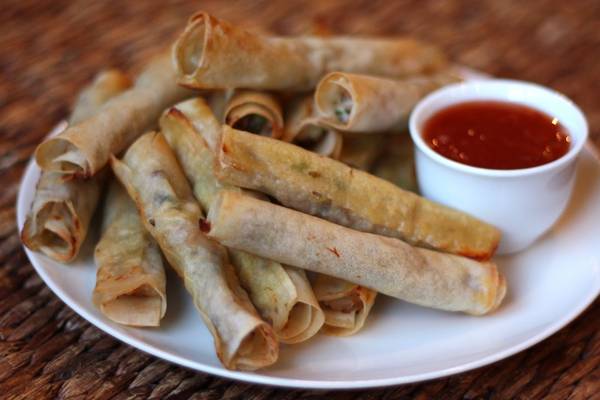 Lumpia - đặc sản Philippines từ người Hoa