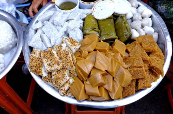 Món ăn vặt: Các món ăn vặt ở Myanmar thường được dùng kèm trà