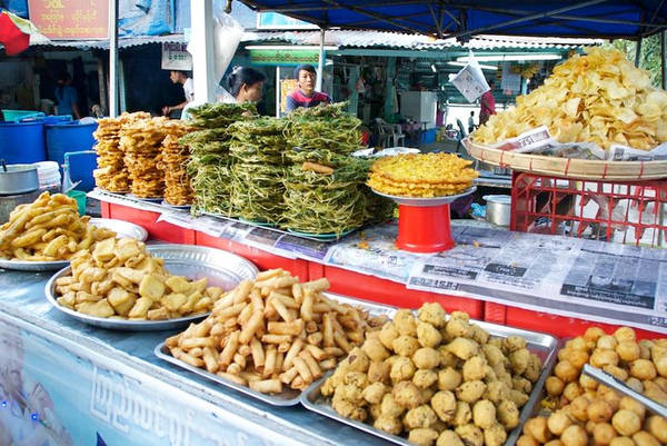 Các món rán: Người Myanmar thích ăn các món rán