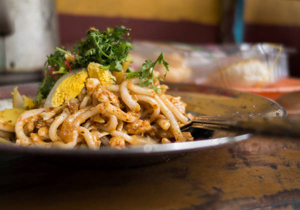 Nangyi thoke: Đây là một loại mì trộn salad