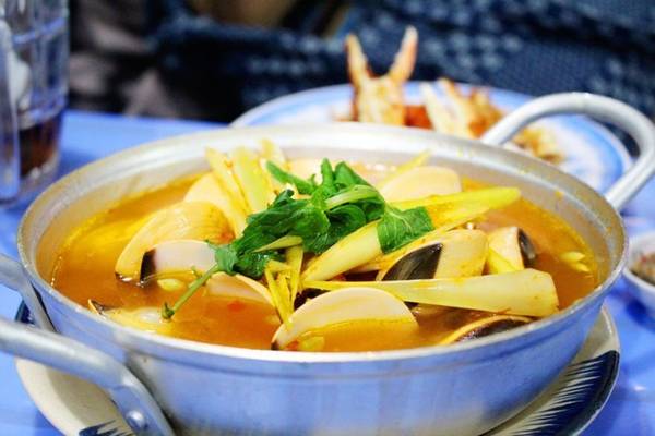 Chợ Hàng Dương mua hải sản du lịch Cần Giờ