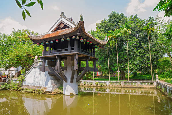 Chùa Một Cột điểm du lịch Hà Nội nổi tiếng trong mắt du khách nước ngoài