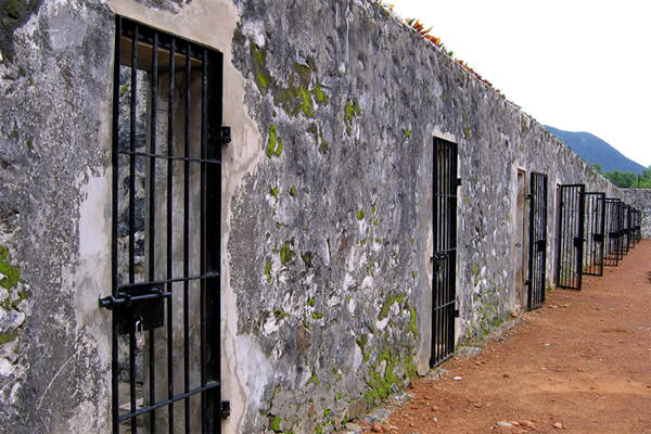Hệ thống nhà tù Côn Đảo khi du lịch Côn Đảo
