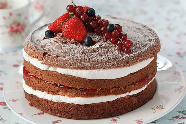 Bánh Victoria Sponge, Anh