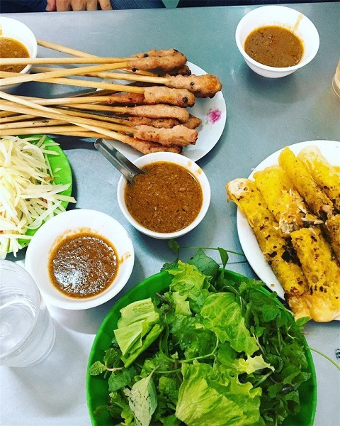10-mon-an-dan-da-ngon-mien-ban-nhat-dinh-nen-nem-cho-du-khi-den-da-nang-du-lich-tet-nay-ivivu-17 10-mon-an-dan-da-ngon-mien-ban-nhat-dinh-nen-nem-cho-du-khi-den-da-nang-du-lich-tet-nay-ivivu-17