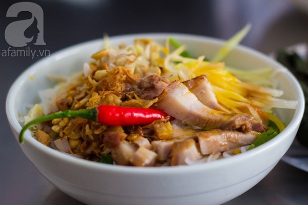 10-mon-an-dan-da-ngon-mien-ban-nhat-dinh-nen-nem-cho-du-khi-den-da-nang-du-lich-tet-nay-ivivu-24 10-mon-an-dan-da-ngon-mien-ban-nhat-dinh-nen-nem-cho-du-khi-den-da-nang-du-lich-tet-nay-ivivu-24