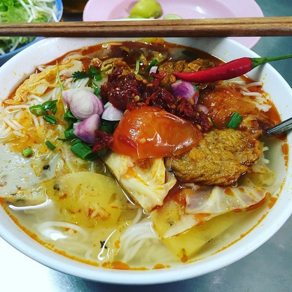 10-mon-an-dan-da-ngon-mien-ban-nhat-dinh-nen-nem-cho-du-khi-den-da-nang-du-lich-tet-nay-ivivu-31 10-mon-an-dan-da-ngon-mien-ban-nhat-dinh-nen-nem-cho-du-khi-den-da-nang-du-lich-tet-nay-ivivu-31