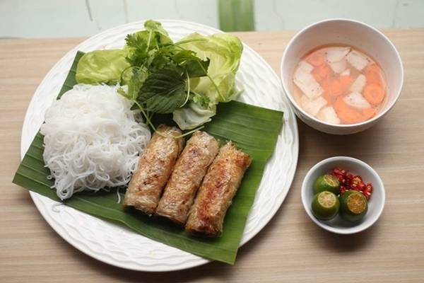 Bún chả Hà Nội nước chấm đậm đà