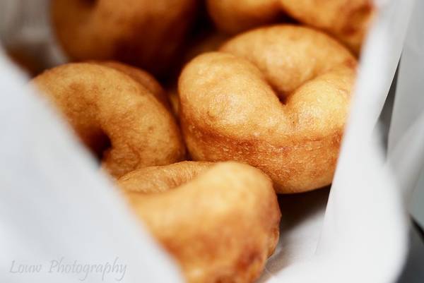 Doughnut sữa đậu nành tại chợ Nishiki