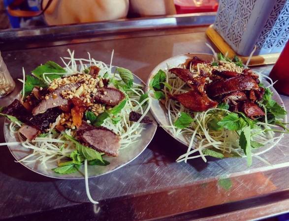 Nộm bò khô món ăn vặt Hoàn Kiếm