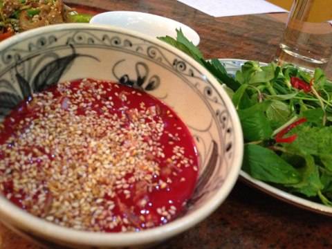 Tiết canh - món ăn Việt Nam cần chú ý vệ sinh thực phẩm
