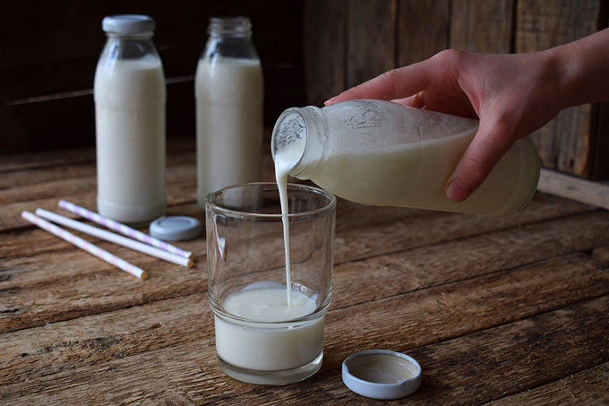 Kefir và Ryazhenka - Sản phẩm sữa Nga