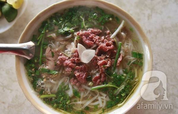 Phở bò tái Nam Định - Đặc sản Nam Định