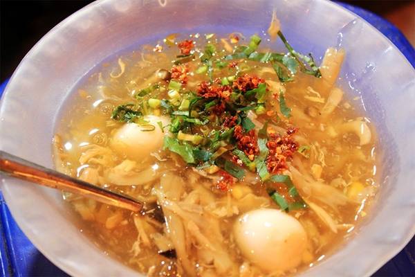 Súp cua ngon bổ dưỡng tại chợ đêm Đà Lạt
