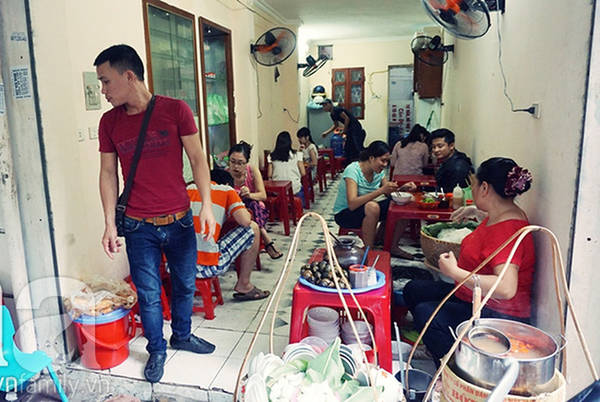 Bún ốc Hà Nội cô Huê Đặng Dung