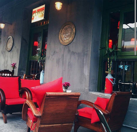 Trải nghiệm không gian bao cấp tại quán cà phê Hà Nội