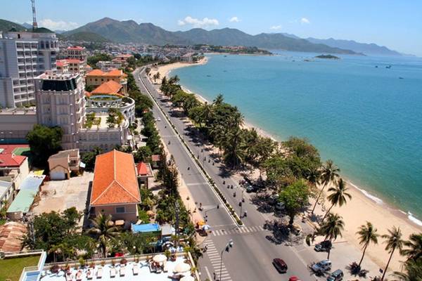 Bãi biển Nha Trang - Thắng cảnh du lịch Việt Nam