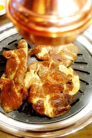 10-tiem-thit-nuong-noi-tieng-ban-nen-ghe-neu-toi-seoul-ivivu-13