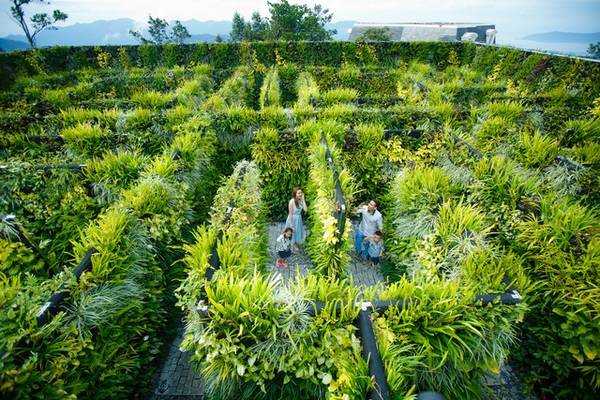 Khu vườn bí ẩn. Ảnh: banahills