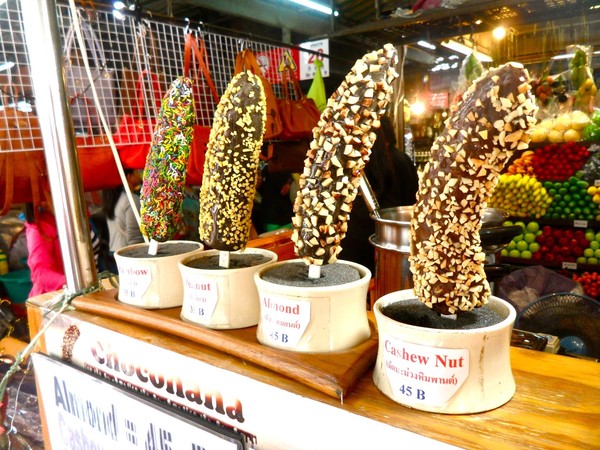 Choconana - món ngon Chatuchak Bangkok kết hợp chuối và chocolate
