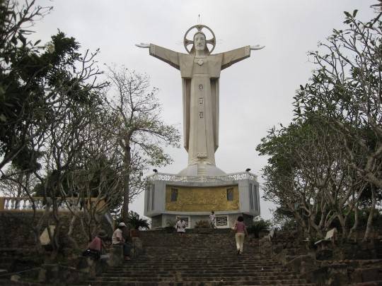 Tượng Chúa dang tay