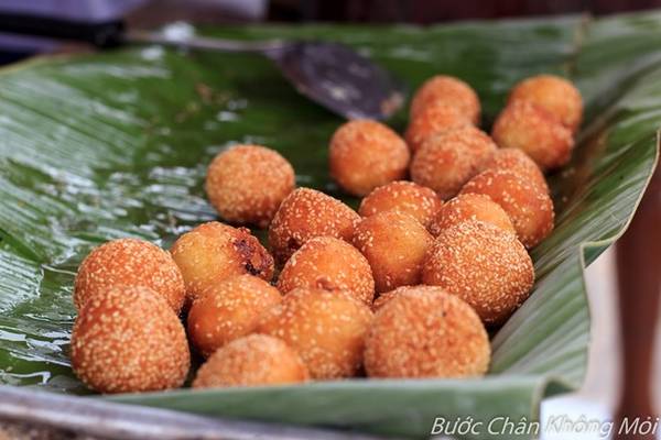 Thưởng thức món ăn vỉa hè ngon rẻ tại Hội An