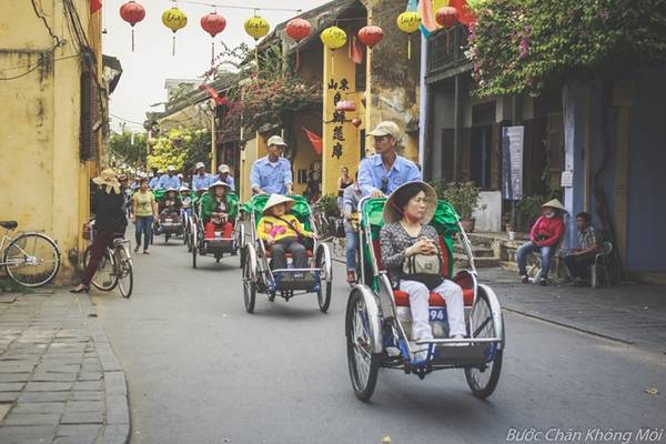 Đi xích lô khám phá phố cổ Hội An