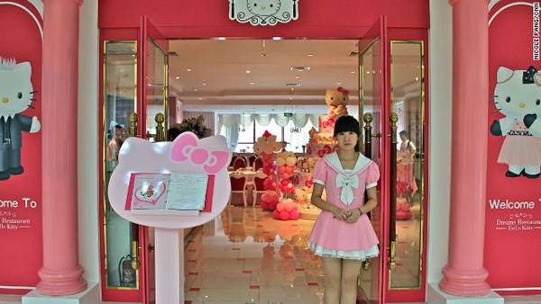 Nhà hàng Hello Kitty - nhà hàng kỳ quặc