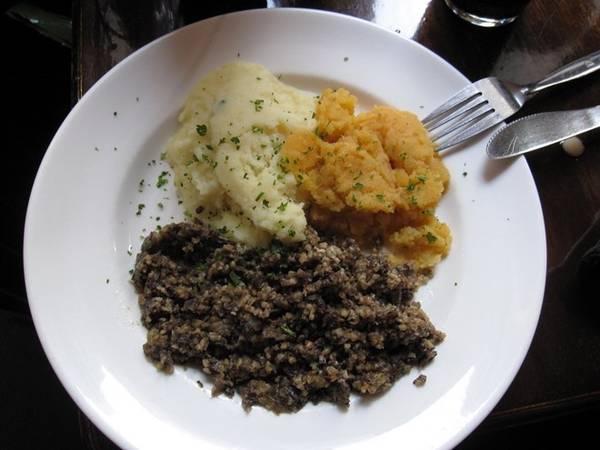 Haggis - đặc sản địa phương Scotland từ nội tạng cừu