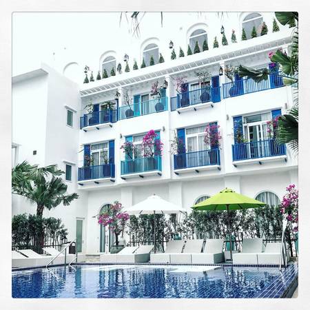 4 khách sạn, resort giá tốt cho chuyến du lịch Đà Nẵng vào dịp lễ 30/4 – 1/5