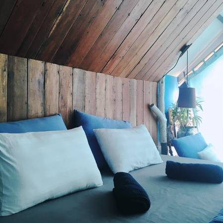 Giá phòng ở Uyên’s House dao động khoảng từ 100.000 -700.000 đồng khi du lịch Côn Đảo
