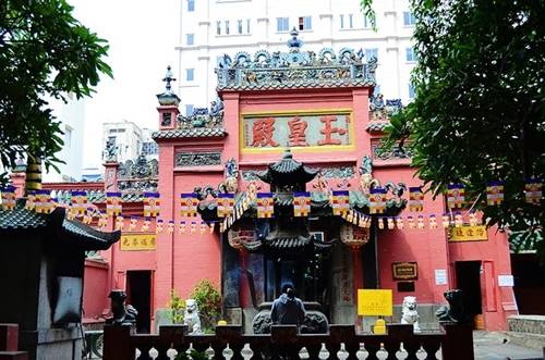 Chùa Ngọc Hoàng hơn 100 năm tuổi tại Sài Gòn