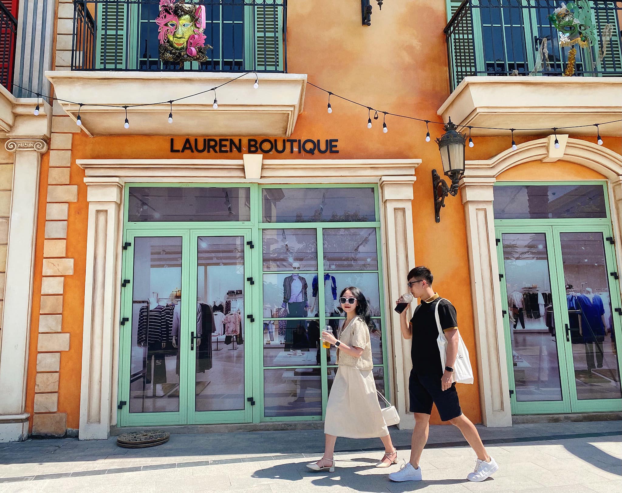 Aurora House Phú Quốc bể bơi sống ảo