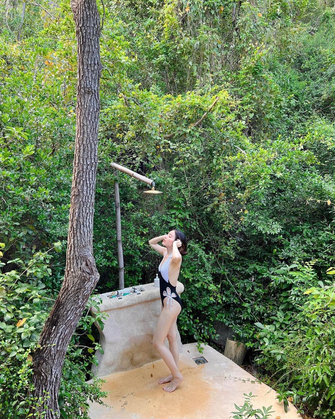 Phòng tắm ngoài trời độc đáo tại Six Senses