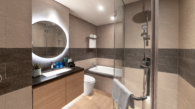 Phòng tắm Two-Bedroom Executive Citadines Marina Halong