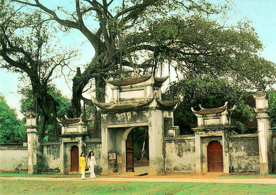 Khu di tích lịch sử Thành Cổ Loa ngoại thành Hà Nội