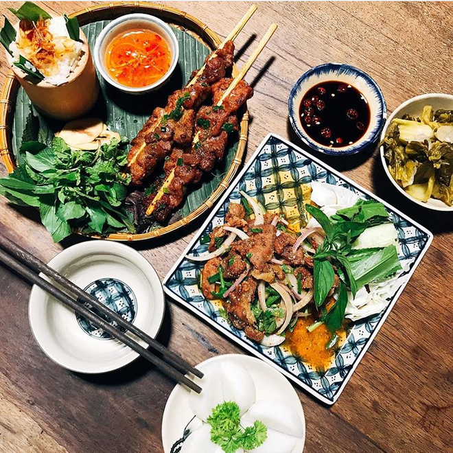 3-cua-hang-bistro-o-sai-gon-du-cac-tieu-chuan-ngon-dep-am-cung-va-gia-hop-ly-ivivu-5