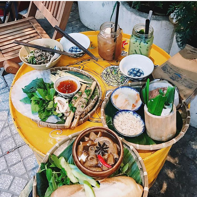 3-cua-hang-bistro-o-sai-gon-du-cac-tieu-chuan-ngon-dep-am-cung-va-gia-hop-ly-ivivu-6