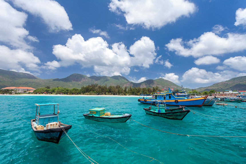 Vùng đất linh thiêng Côn Đảo thu hút du khách trong và ngoài nước với cảnh quan đẹp say lòng người
