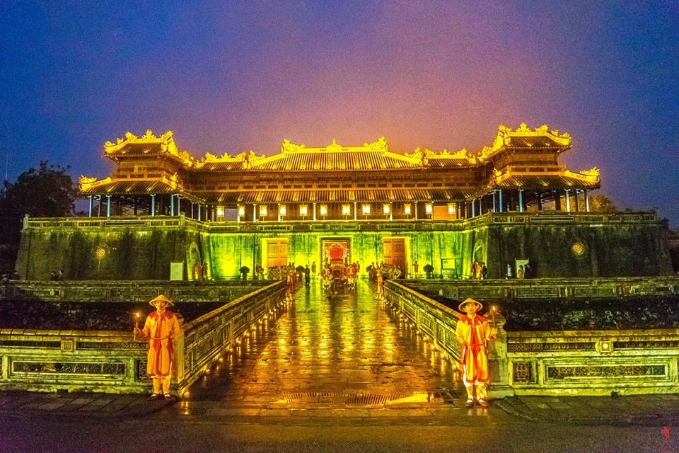Ngọ Môn. Ảnh: Khám phá Huế.