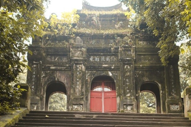 Chùa Báo Quốc cổ kính rêu phong. Ảnh: Khám phá Huế.