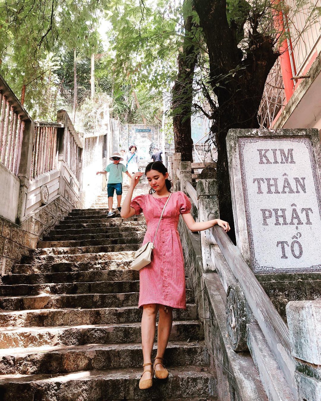 Chi tiết điêu khắc tinh xảo tại chùa ở Khánh Hòa