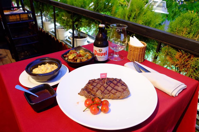 3-nha-hang-steak-nhat-dinh-phai-thu-tai-tphcm-ivivu-10